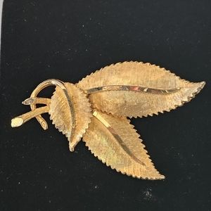 Vintage Signed BSK Gold Tone Large Double Leaf Brooch
